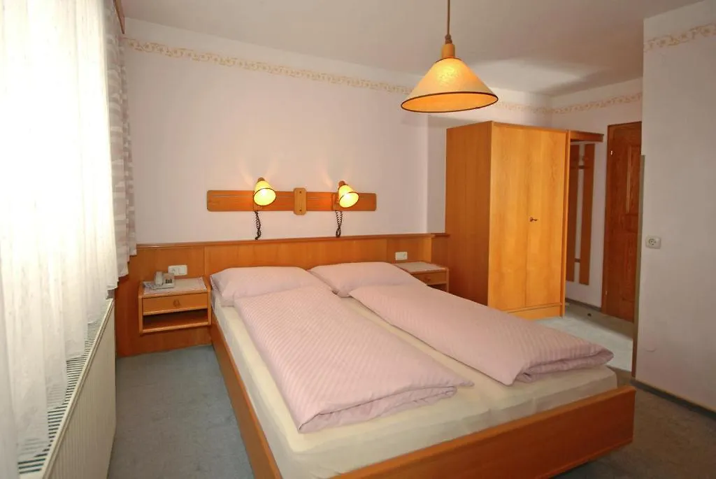 Alojamento de Acomodação e Pequeno-almoço Pension Riedlsperger Saalbach-Hinterglemm