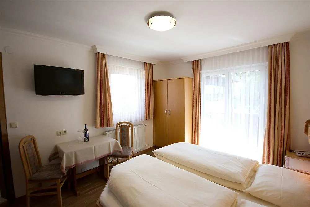 *** Bed & Breakfast Pension Riedlsperger Saalbach-Hinterglemm Austria