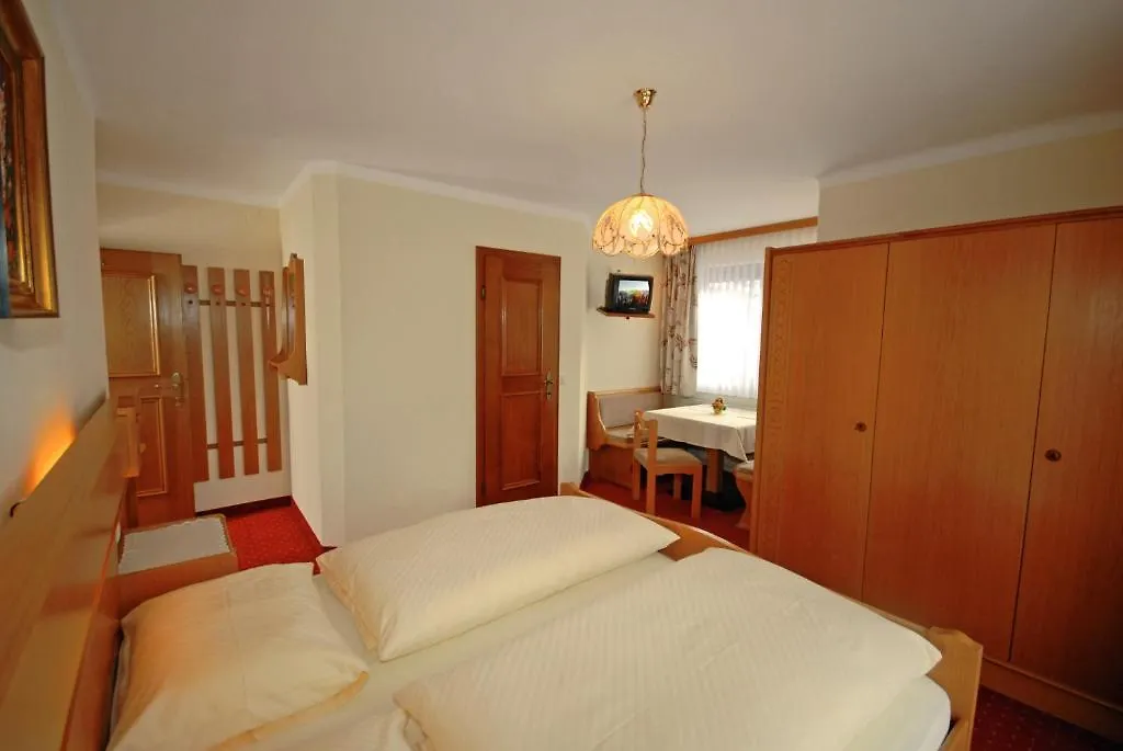Pension Riedlsperger Saalbach-Hinterglemm 3*,  Austria