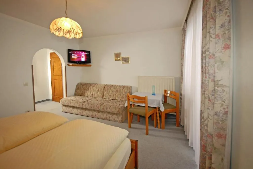 Pension Riedlsperger Saalbach-Hinterglemm Bed & Breakfast